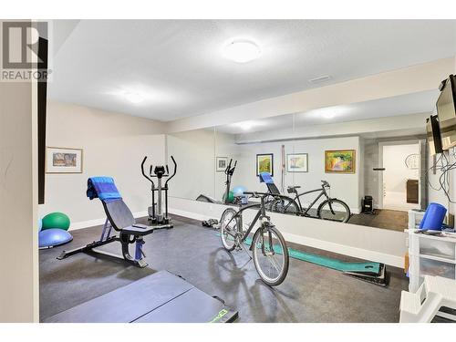 1836 Tower Ranch Boulevard Unit# 33, Kelowna, BC - Indoor Photo Showing Gym Room