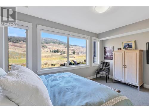 1836 Tower Ranch Boulevard Unit# 33, Kelowna, BC - Indoor Photo Showing Bedroom