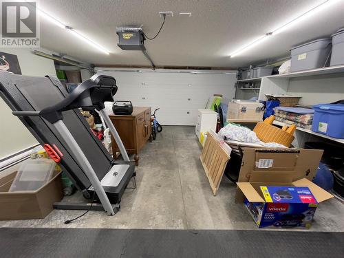 99 Calgary Avenue Unit# 104, Penticton, BC - Indoor Photo Showing Garage