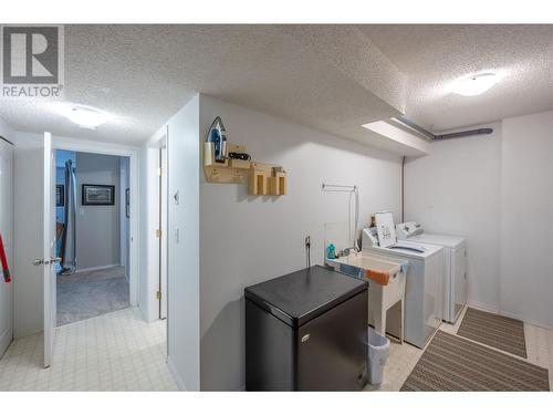 14615 Victoria Road N Unit# 3, Summerland, BC - Indoor Photo Showing Laundry Room