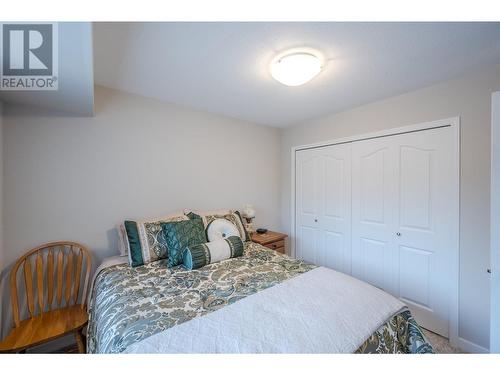 14615 Victoria Road N Unit# 3, Summerland, BC - Indoor Photo Showing Bedroom