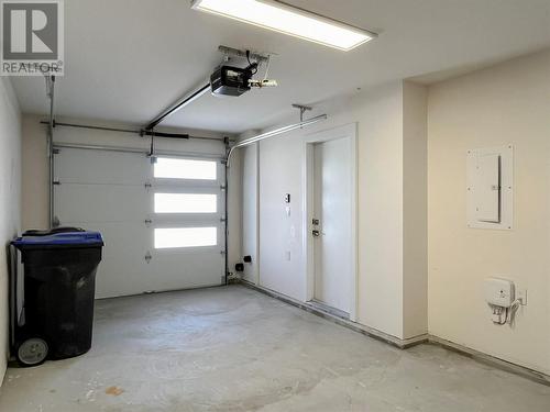 18 Loon Crescent Unit# 2, Osoyoos, BC - Indoor Photo Showing Garage