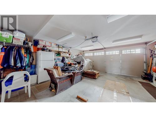 7200 Cottonwood Drive Unit# 3, Osoyoos, BC - Indoor Photo Showing Garage