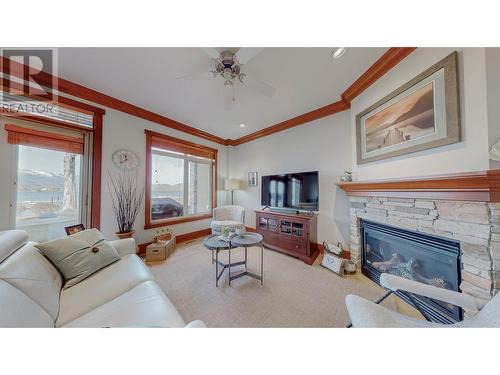 7200 Cottonwood Drive Unit# 3, Osoyoos, BC - Indoor Photo Showing Living Room With Fireplace
