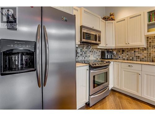 9845 Eastside Road Unit# 51, Vernon, BC - Indoor Photo Showing Kitchen With Stainless Steel Kitchen