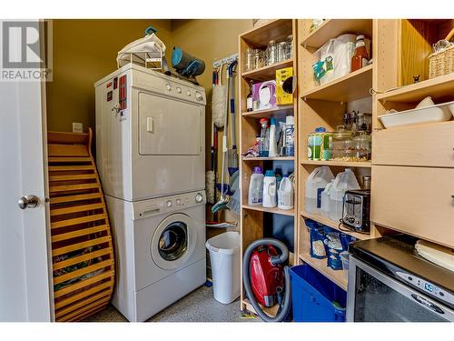 9845 Eastside Road Unit# 51, Vernon, BC - Indoor Photo Showing Laundry Room