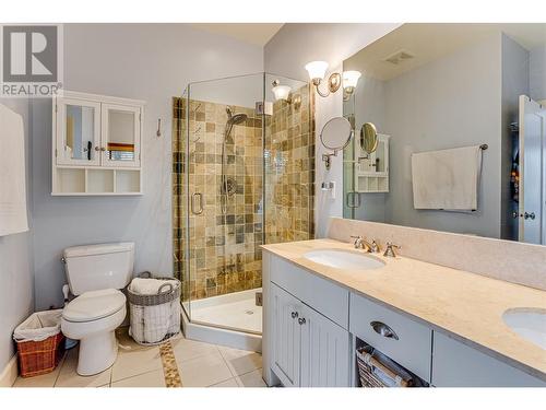 9845 Eastside Road Unit# 51, Vernon, BC - Indoor Photo Showing Bathroom