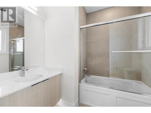 235 Taylor Road Unit# 3, Rutland, BC - Indoor Photo Showing Bathroom