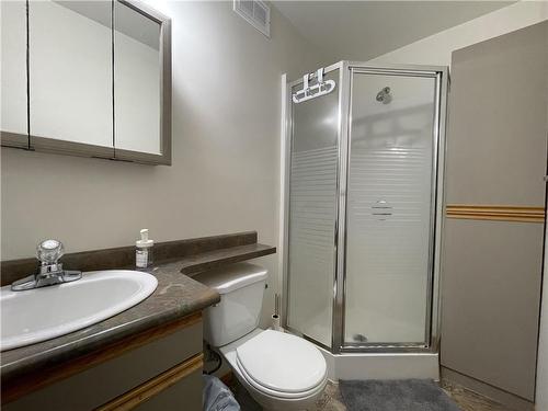 940 Willow Drive, Rivers, MB - Indoor Photo Showing Bathroom
