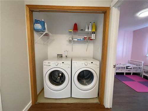 940 Willow Drive, Rivers, MB - Indoor Photo Showing Laundry Room