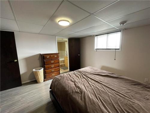 940 Willow Drive, Rivers, MB - Indoor Photo Showing Bedroom