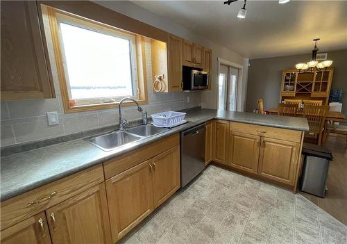 940 Willow Drive, Rivers, MB - Indoor Photo Showing Kitchen With Double Sink