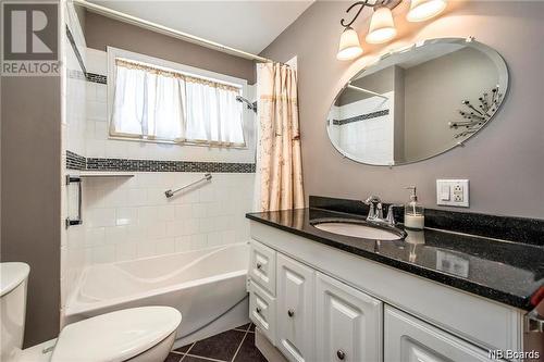 35 Mcgovern, Grand Bay-Westfield, NB - Indoor Photo Showing Bathroom