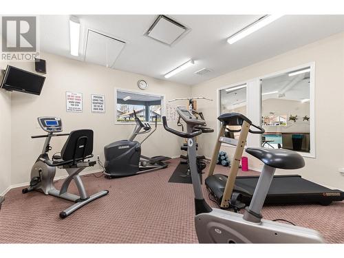609 Truswell Road Unit# 159, Kelowna, BC - Indoor Photo Showing Gym Room