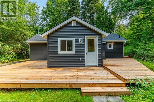 Welcome to 3 George Street, Port Elgin - your brand new cottage retreat a short stroll to the sandy beach awaits! - 3 George Street, Saugeen Shores, ON - Outdoor