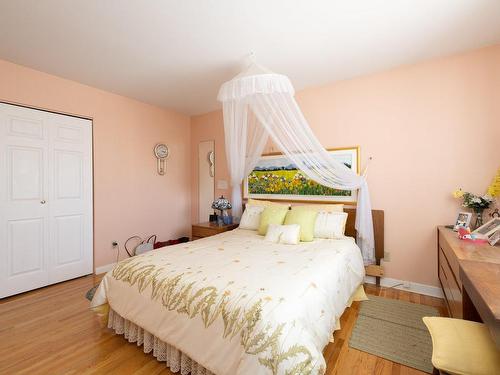 Master bedroom - 4413 Rue Imperial, Montréal (Pierrefonds-Roxboro), QC - Indoor Photo Showing Bedroom