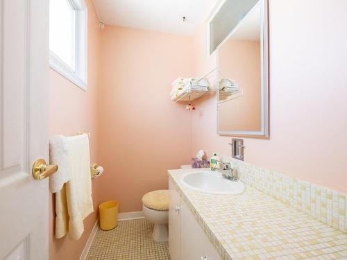 Powder room - 4413 Rue Imperial, Montréal (Pierrefonds-Roxboro), QC - Indoor Photo Showing Bathroom