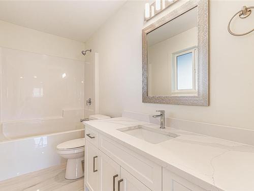 4355 Bains Mill Rd, Duncan, BC - Indoor Photo Showing Bathroom