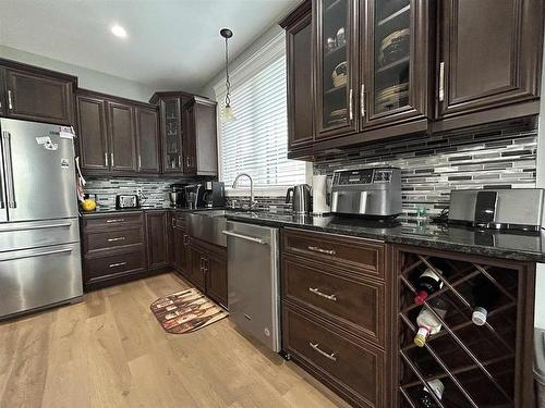 641 Second Street E, Fort Frances, ON - Indoor Photo Showing Kitchen