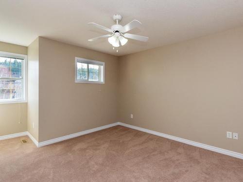 15-51 8 Avenue, Salmon Arm, BC - Indoor Photo Showing Other Room