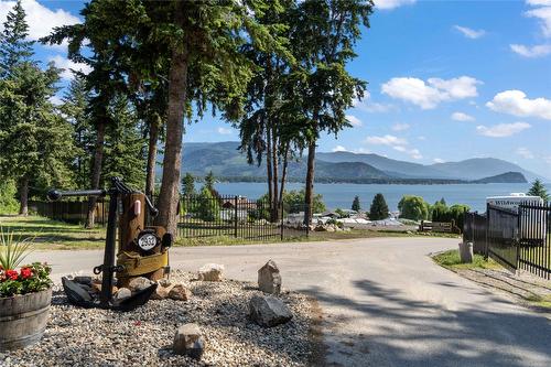 91-2932 Buckley Road, Sorrento, BC 