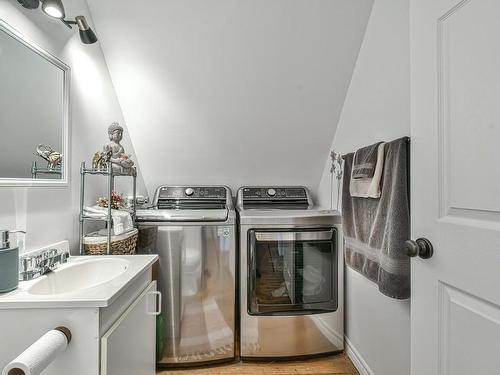 Powder room - 553 Rue De La Canadienne, Mont-Blanc, QC - Indoor Photo Showing Laundry Room