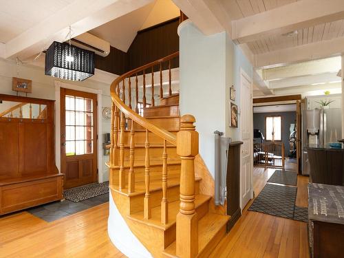 Staircase - 639 Rue Du Tisseur, Pointe-Fortune, QC - Indoor Photo Showing Other Room