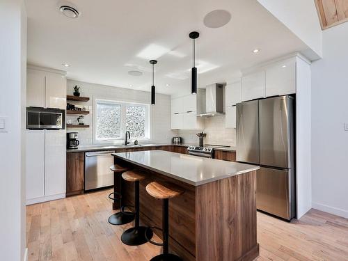 Coin-repas - 60 Rue Louis-Xiv, Saint-Côme, QC - Indoor Photo Showing Kitchen With Upgraded Kitchen