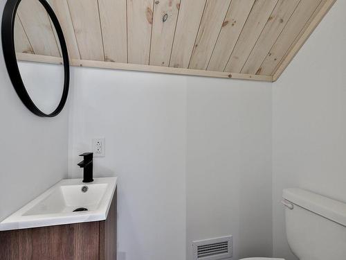 Salle d'eau - 60 Rue Louis-Xiv, Saint-Côme, QC - Indoor Photo Showing Bathroom