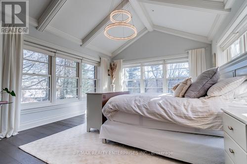 2165 Effingham St, Pelham, ON - Indoor Photo Showing Bedroom