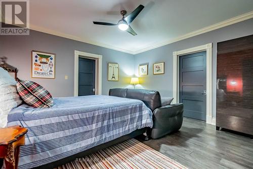 2165 Effingham Street, Pelham, ON - Indoor Photo Showing Bedroom
