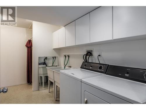 18 Killarney Place, Vernon, BC - Indoor Photo Showing Laundry Room