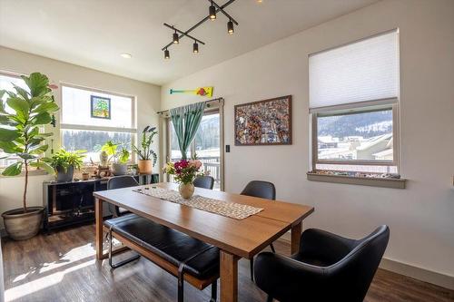 2221 Black Hawk Drive, Sparwood, BC - Indoor Photo Showing Dining Room