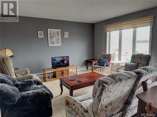 59 Queen Street, Edmundston, NB - Indoor Photo Showing Living Room