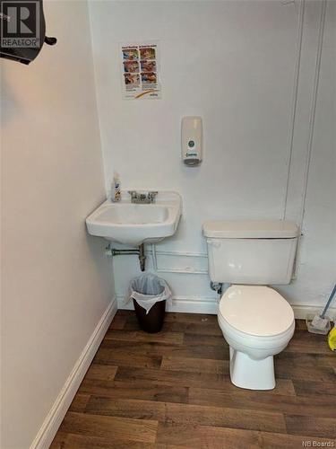59 Queen Street, Edmundston, NB - Indoor Photo Showing Bathroom