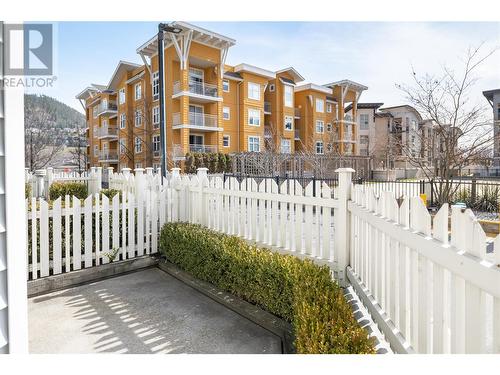 539 Yates Road Unit# 100, Kelowna, BC - Outdoor With Facade