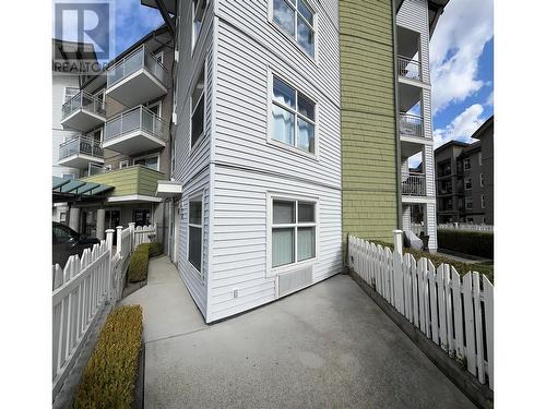 539 Yates Road Unit# 100, Kelowna, BC - Outdoor With Exterior