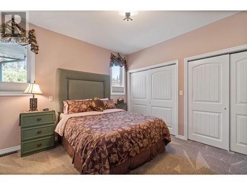 1581 20 Street Ne Unit# 8, Salmon Arm, BC - Indoor Photo Showing Bedroom
