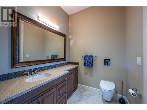 2871 Partridge Drive, Penticton, BC - Indoor Photo Showing Bathroom