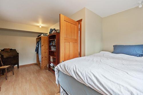 6189 Paradise Valley Road, Winlaw, BC - Indoor Photo Showing Bedroom