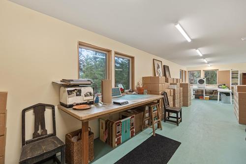 6189 Paradise Valley Road, Winlaw, BC - Indoor Photo Showing Other Room