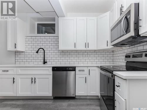 618 Delainey Road, Saskatoon, SK - Indoor Photo Showing Kitchen With Upgraded Kitchen