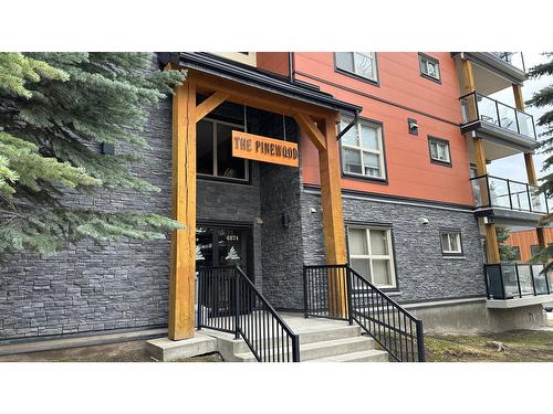 110 - 4874 Stanley Street, Radium Hot Springs, BC - Outdoor