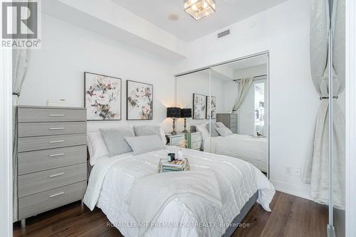 #209 -170 Chiltern Hill Rd, Toronto, ON - Indoor Photo Showing Bedroom