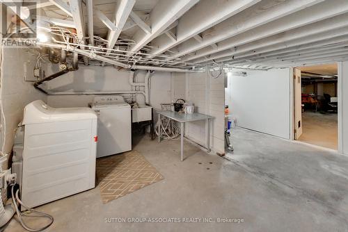 173 Maplewood Ave, Toronto, ON - Indoor Photo Showing Laundry Room
