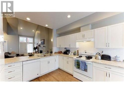 503 11703 102 Street, Fort St. John, BC - Indoor Photo Showing Kitchen With Double Sink