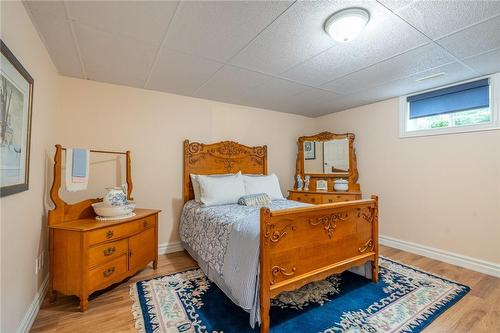61 Aberdeen Avenue, Mount Hope, ON - Indoor Photo Showing Bedroom