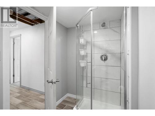 3509 42 Avenue, Vernon, BC - Indoor Photo Showing Bathroom