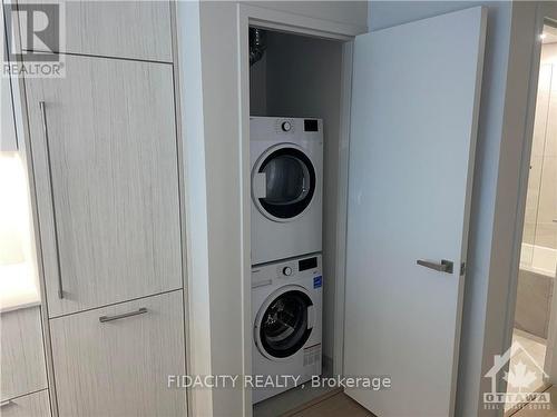 1102 - 101 Queen Street, Ottawa, ON - Indoor Photo Showing Laundry Room