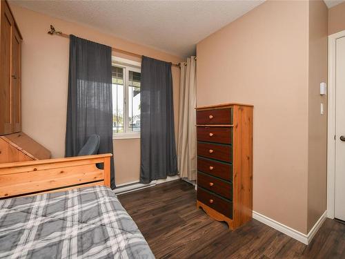 2363 Inverclyde Way, Courtenay, BC - Indoor Photo Showing Bedroom